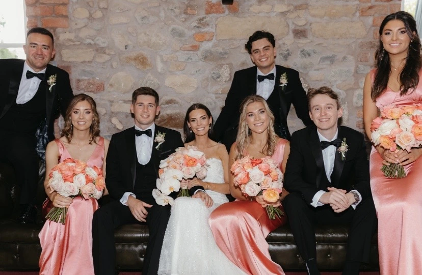 wedding bridesmaids and groomsmen